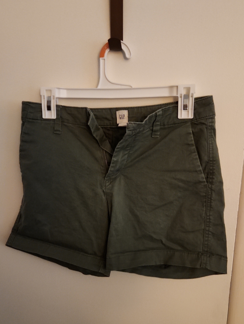 GAP Women's Olive Green Cotton Bermuda Shorts Size 00
